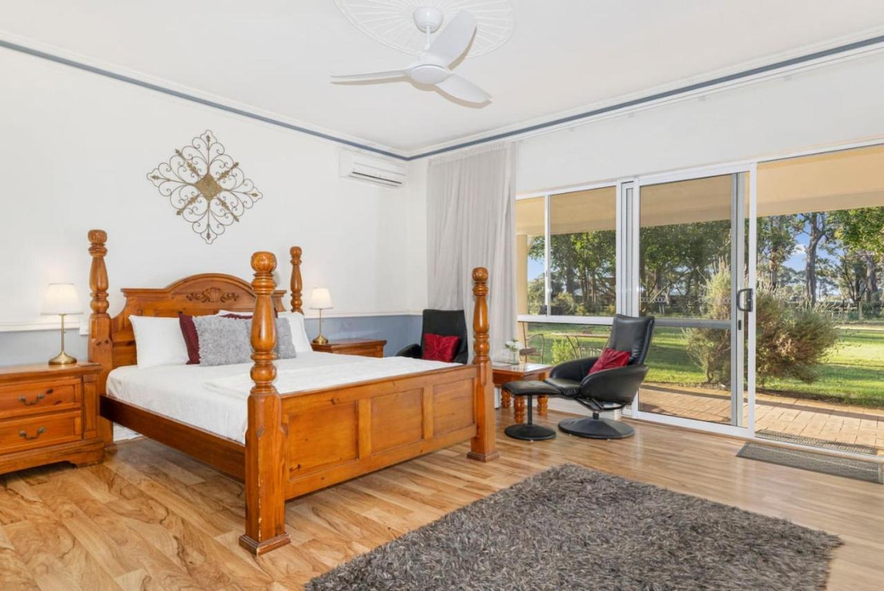 Inn The Tuarts Guest Lodge Wonnerup Екстериор снимка