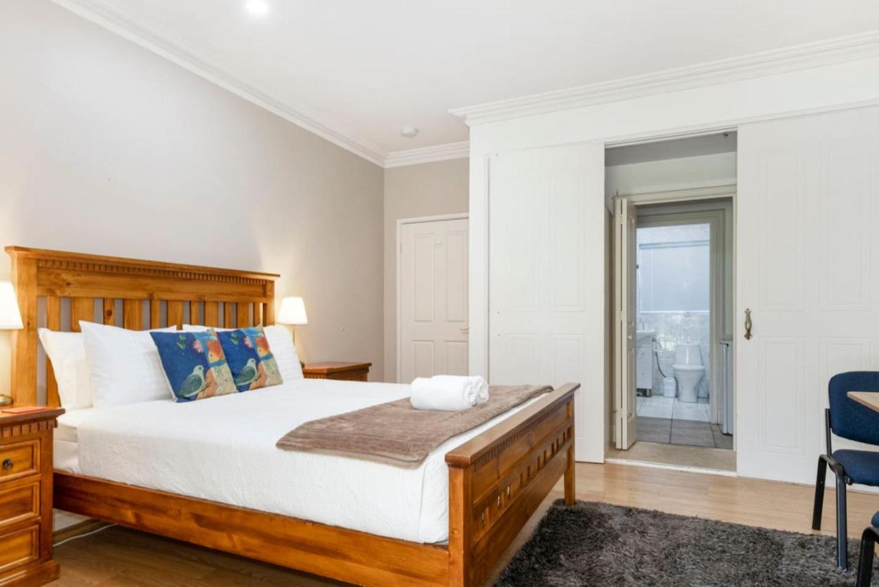 Inn The Tuarts Guest Lodge Wonnerup Екстериор снимка