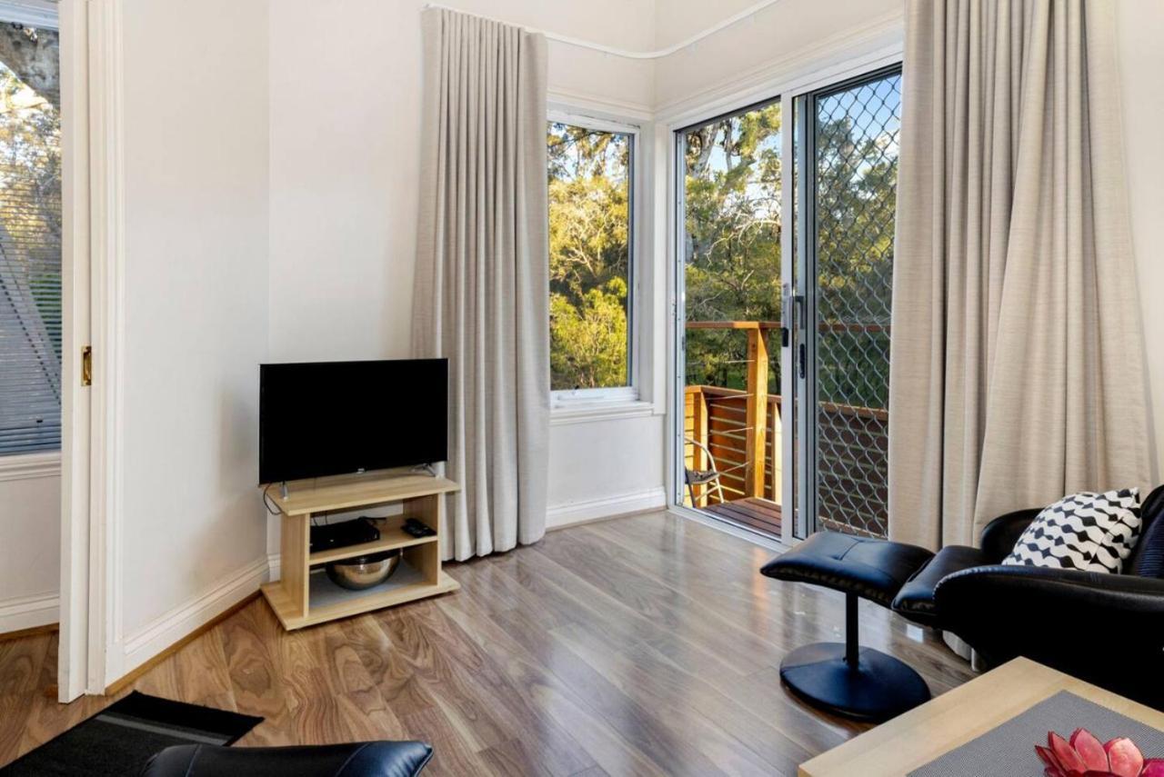 Inn The Tuarts Guest Lodge Wonnerup Екстериор снимка
